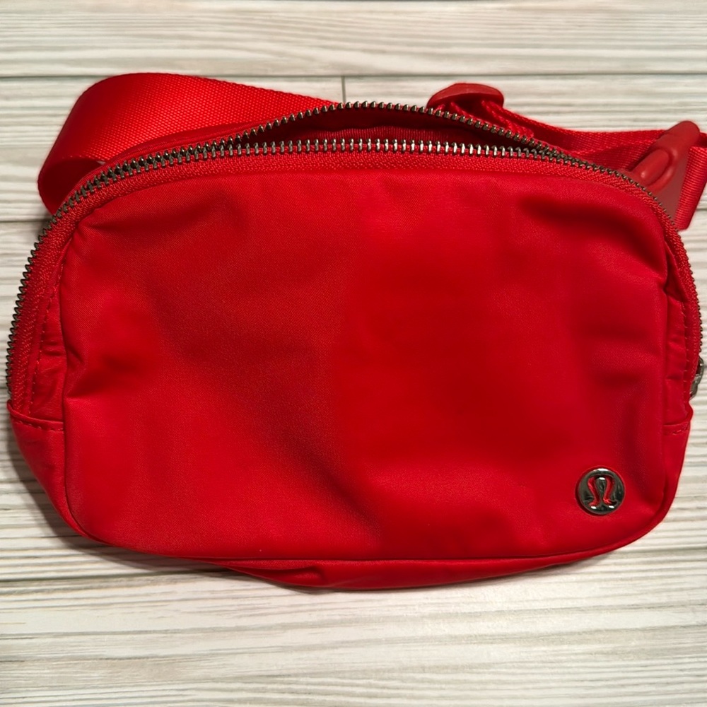 Everywhere Belt Bag
